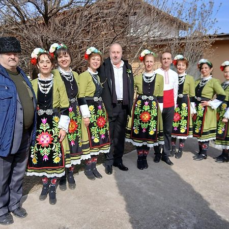 Винарна-Славовица Kalugerovo Esterno foto